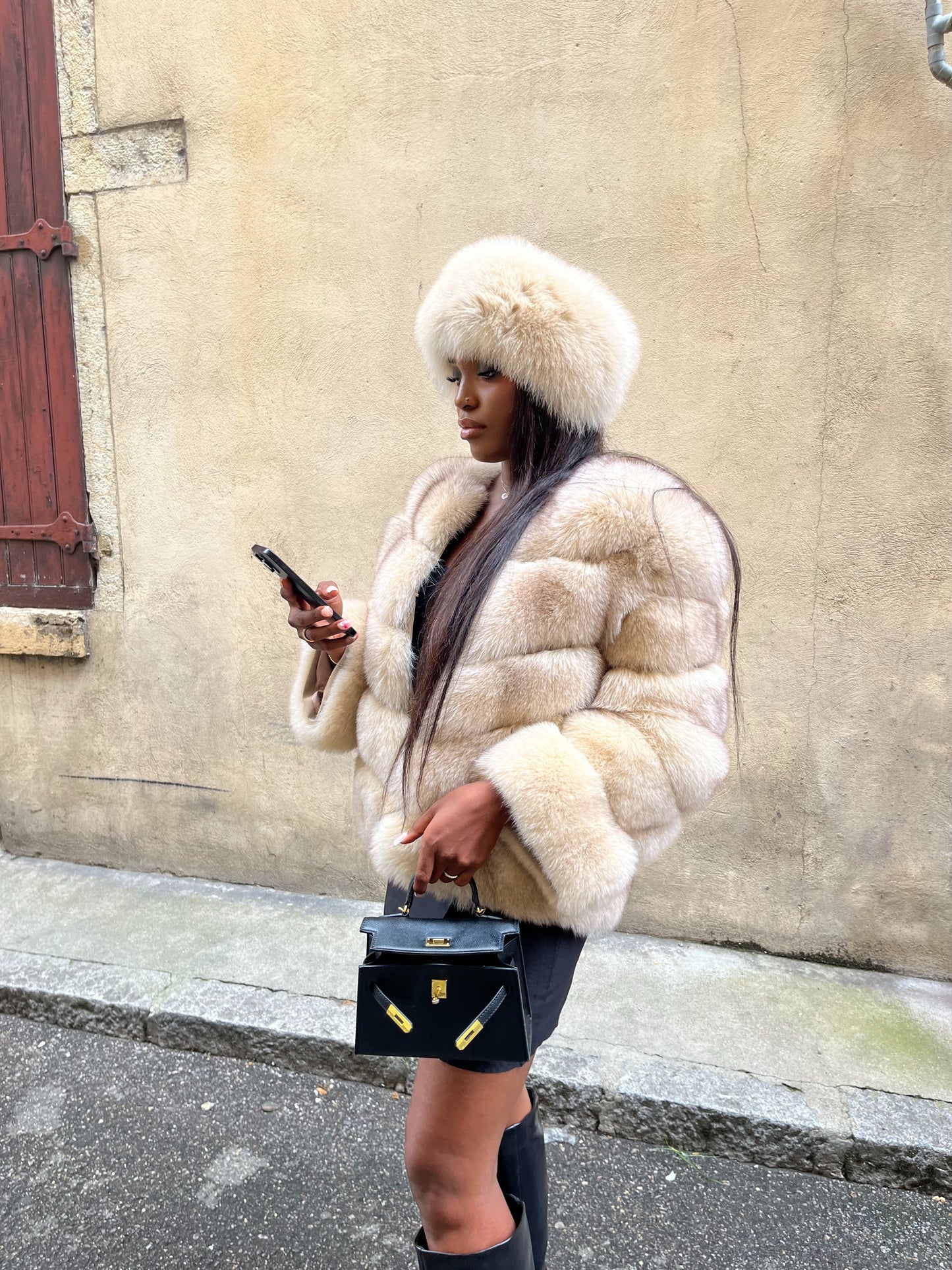 Fur kylie court