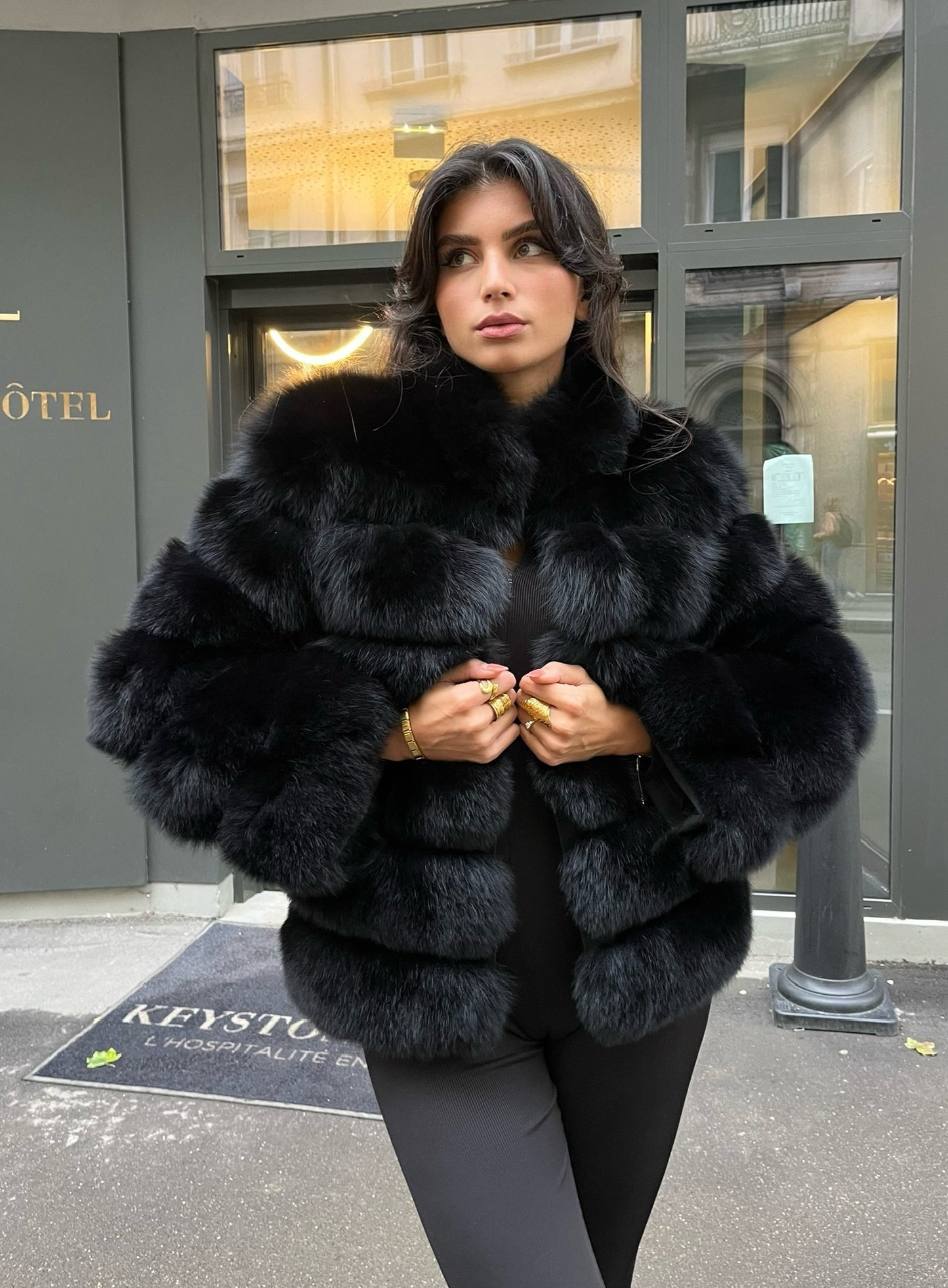 Fur Zendaya black
