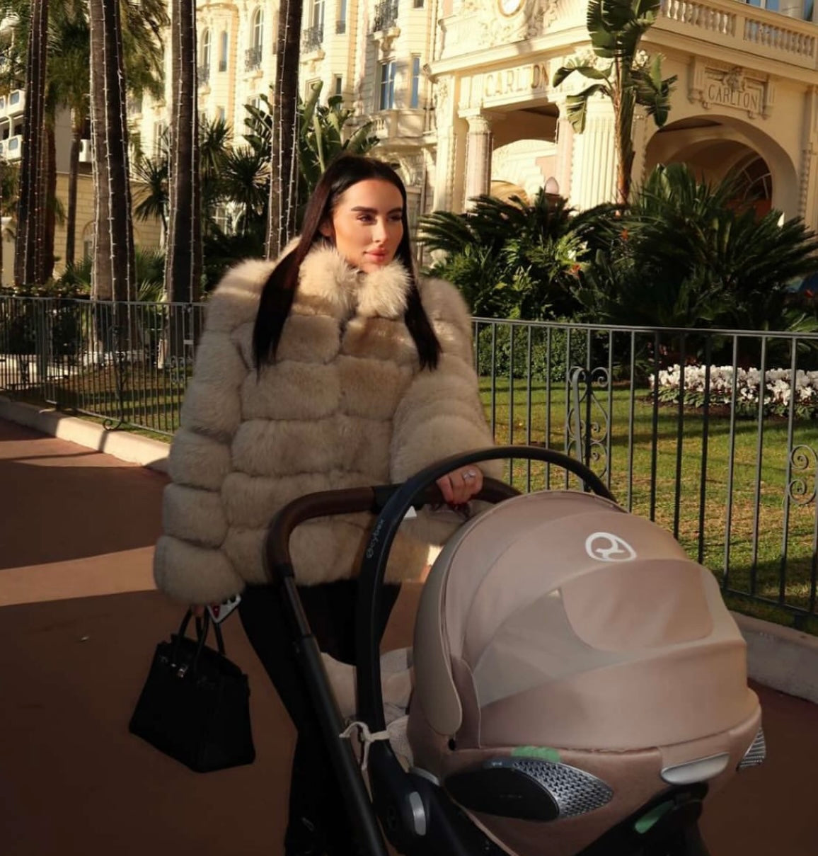 Coat fur zendaya 65 cm
